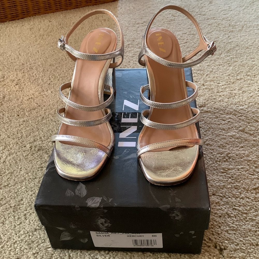 Inez Sasha strappy heel in silver. Size 8B
